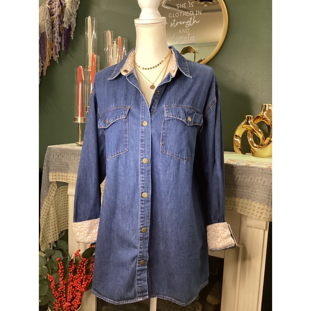 Molly Bracken Oversized Denim Floral Trim Snap Front Shirt Shacket Medium